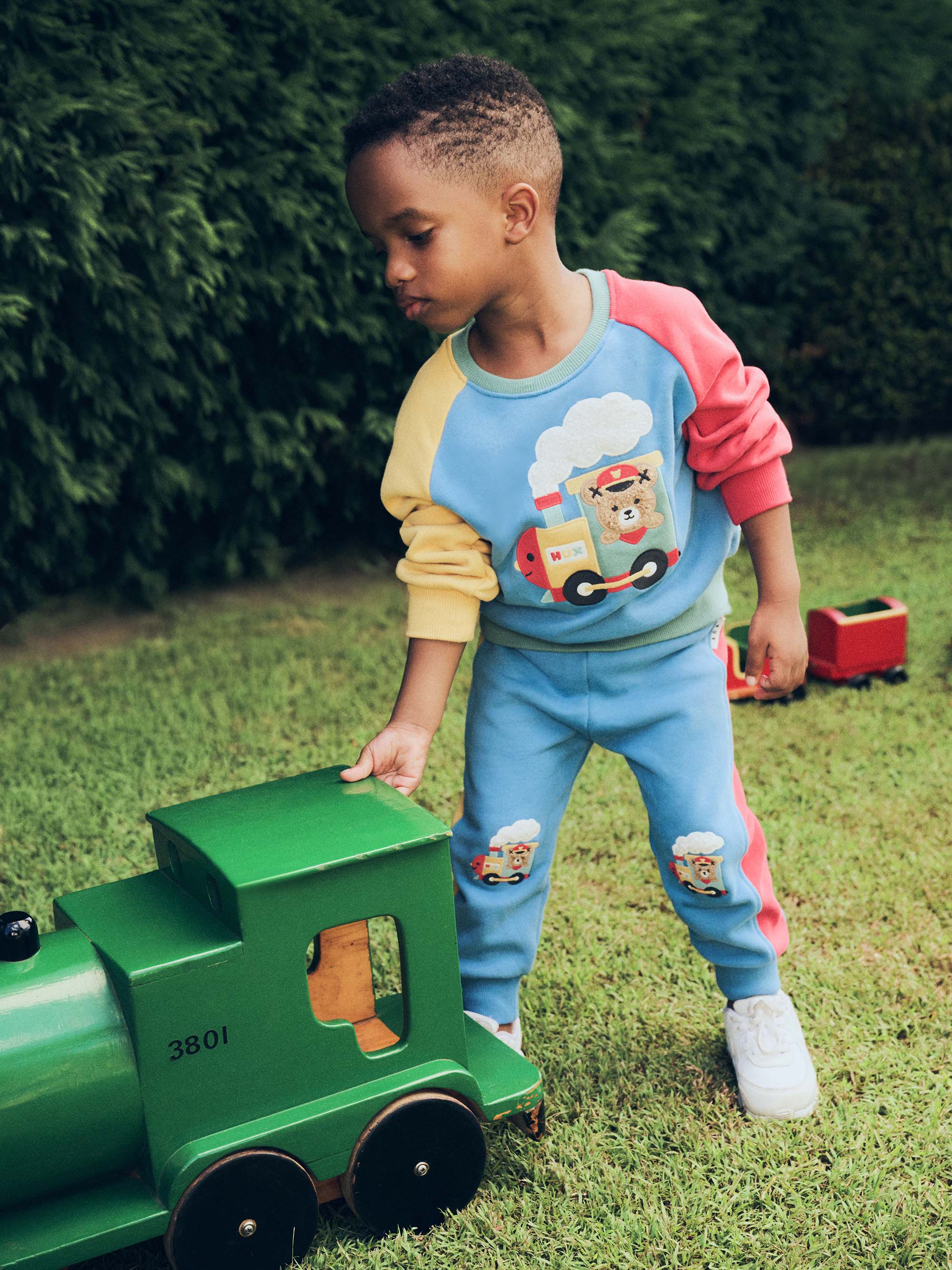 Choo Choo Huxbear Sweatshirt - Image 8